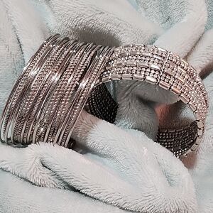 215. Elegant Silver Bracelet Set